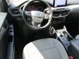 Used 2022 Ford Escape SE w/ SE Sport Appearance Package image 4