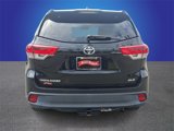 Used 2017 Toyota Highlander XLE image 5