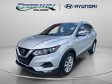 Used 2020 Nissan Versa SV image 3