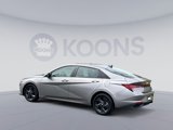 Certified 2021 Hyundai Elantra SEL image 4