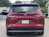 Used 2021 Toyota Sienna Platinum image 4