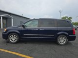 Used 2016 Chrysler Town & Country Touring w/ Driver Convenience Group image 4