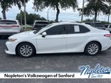Used 2020 Toyota Camry LE image 2