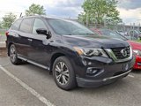 Used 2017 Nissan Pathfinder SL image 2