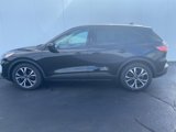 Used 2021 Ford Escape SE w/ SE Sport Appearance Package image 4