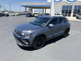 Used 2022 Volkswagen Taos SE image 2