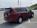 Used 2020 Chrysler Pacifica Touring image 5