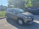 Used 2022 Chevrolet Trax LT w/ Premium Seat Package image 3