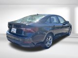 Used 2024 Volkswagen Jetta SE image 6