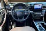 Used 2020 Ford Explorer XLT w/ Equipment Group 202A image 5