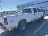 Used 2006 GMC Sierra 2500 SLE w/ Heavy-Duty Power Package image 3