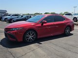 Used 2021 Toyota Camry SE image 2