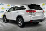 Certified 2019 Toyota Highlander LE image 4