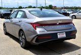 New 2025 Hyundai Elantra SEL image 3