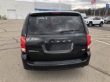 Used 2019 Dodge Grand Caravan SE image 2