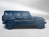 Used 2016 Jeep Wrangler Unlimited Sahara image 4