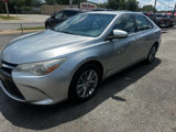 Used 2017 Toyota Camry SE image 2