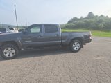 Used 2010 Toyota Tacoma 4x4 Double Cab V6 image 3