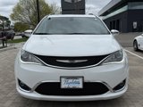 Used 2020 Chrysler Pacifica Limited image 2