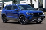 Used 2022 Volkswagen Taos SE image 2