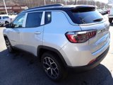 New 2025 Jeep Compass Limited image 3