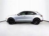 Certified 2020 Porsche Macan image 2