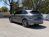 Used 2023 Porsche Cayenne Turbo image 3
