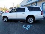 Used 2018 Chevrolet Suburban LT image 3