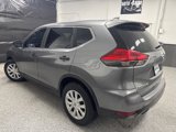 Used 2017 Nissan Rogue S image 3