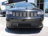 Used 2022 Jeep Grand Cherokee Laredo X image 3