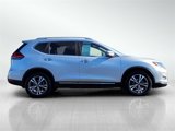 Used 2017 Nissan Rogue SL w/ SL Premium Package image 4