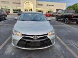 Used 2017 Toyota Camry SE image 2