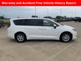 Used 2023 Chrysler Voyager LX image 4