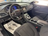 Used 2015 Chrysler 200 Limited w/ Convenience Group image 4