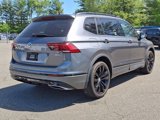 Used 2021 Volkswagen Tiguan SE R-Line image 6