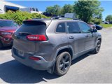 Used 2018 Jeep Cherokee Latitude w/ Altitude Package image 5