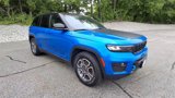 Used 2023 Jeep Grand Cherokee Trailhawk image 2