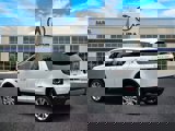 Used 2017 Land Rover Discovery Sport HSE image 3