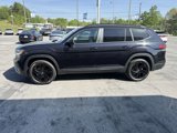 Certified 2023 Volkswagen Atlas SE w/ Black Wheel Package image 3