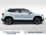 Used 2024 Volkswagen Taos SE image 2