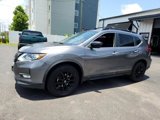 Used 2018 Nissan Rogue SV image 3