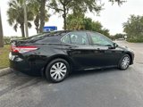 Used 2020 Toyota Camry LE image 3