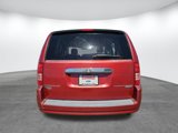 Used 2009 Chrysler Town & Country LX image 6