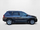 Used 2016 Jeep Compass Latitude image 4