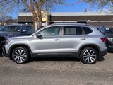 Used 2022 Volkswagen Taos SE w/ IQ.Drive SE Package image 2