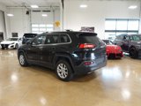 Used 2016 Jeep Cherokee Latitude image 4