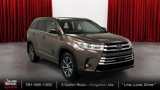 Used 2017 Toyota Highlander XLE image 3