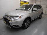 Used 2020 Mitsubishi Outlander SEL image 2