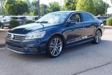 Used 2019 Volkswagen Passat 2.0T SE R-Line image 3