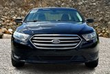 Used 2018 Ford Taurus SE image 3